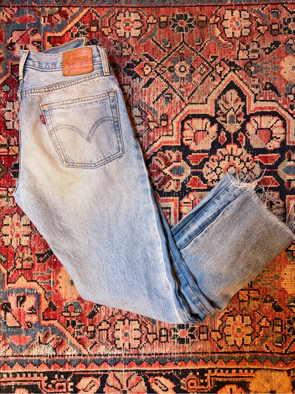 Levi's Women's Light Wash Straight Leg Jeans with Frayed Hem